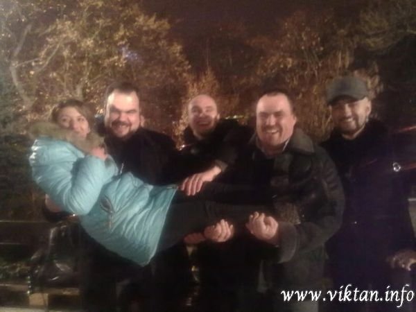 Поздравление победителей Битвы Экстрасенсов.